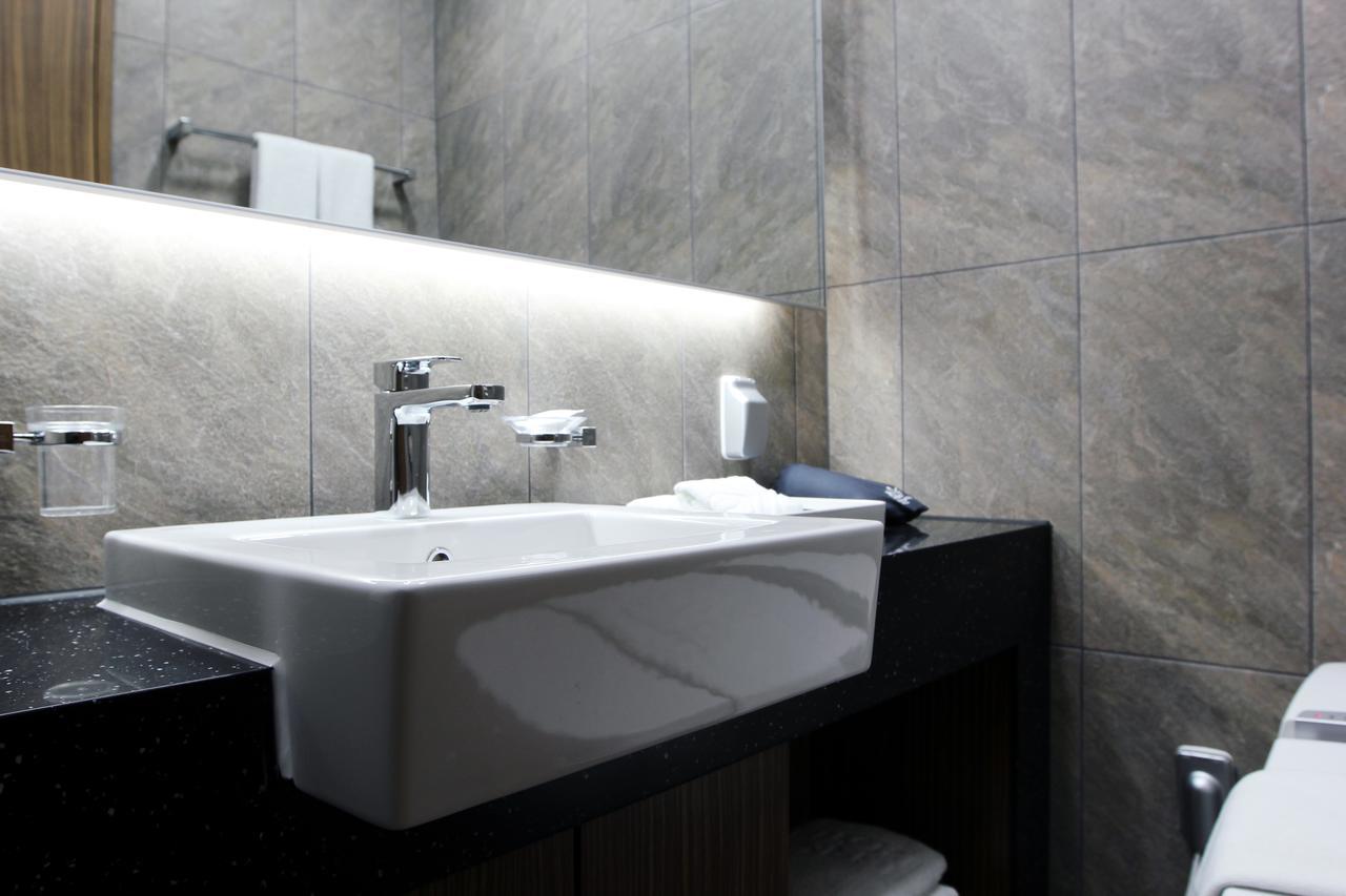 Western Grace Hotel Инчон Экстерьер фото